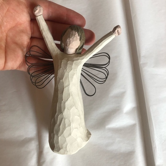 Vintage Willow Tree Angel of Courage Collectible Figurine - Picture 6 of 9